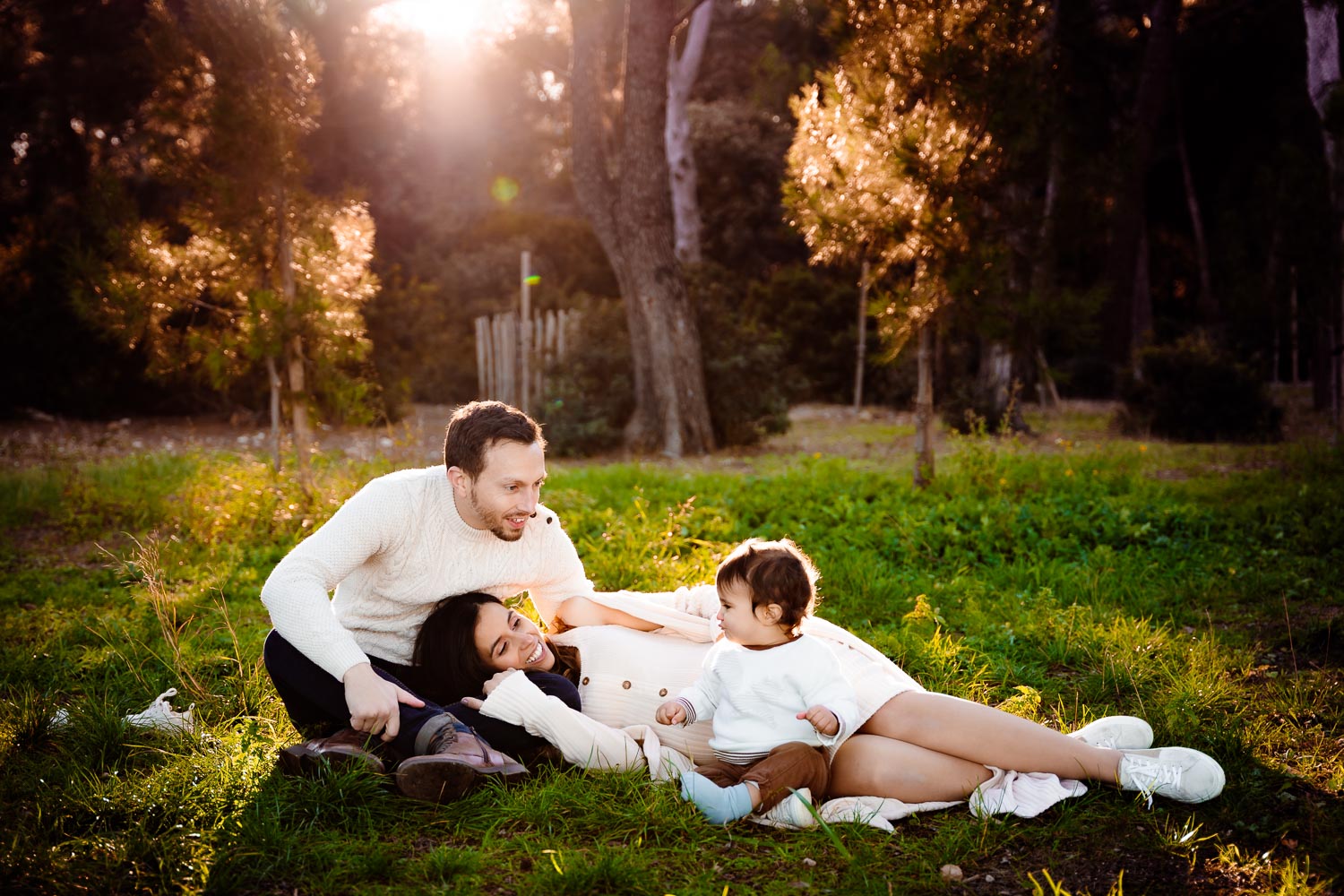 shooting grossesse en famille à Montpellier