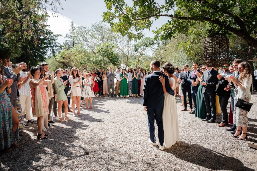 Cérémonie lors d'un mariage au Mas de la Plume