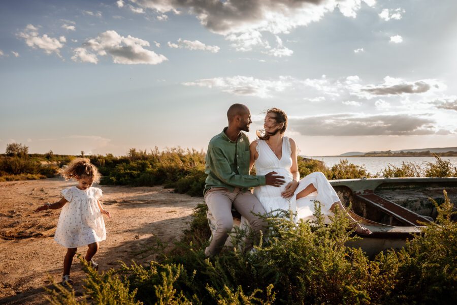 Femme enceinte lumière naturelle Montpellier