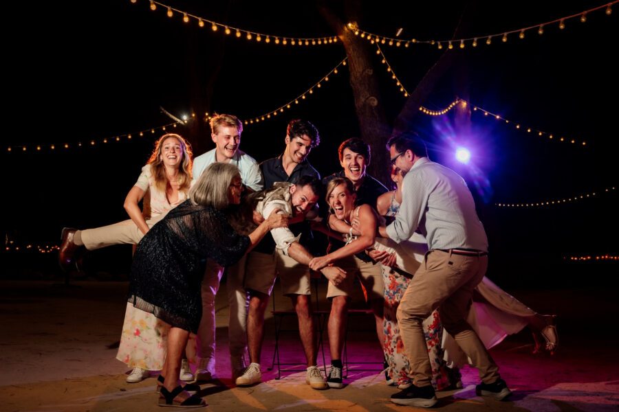 Johanna Marjoux photographe de mariage capturant l animation wedding sprint