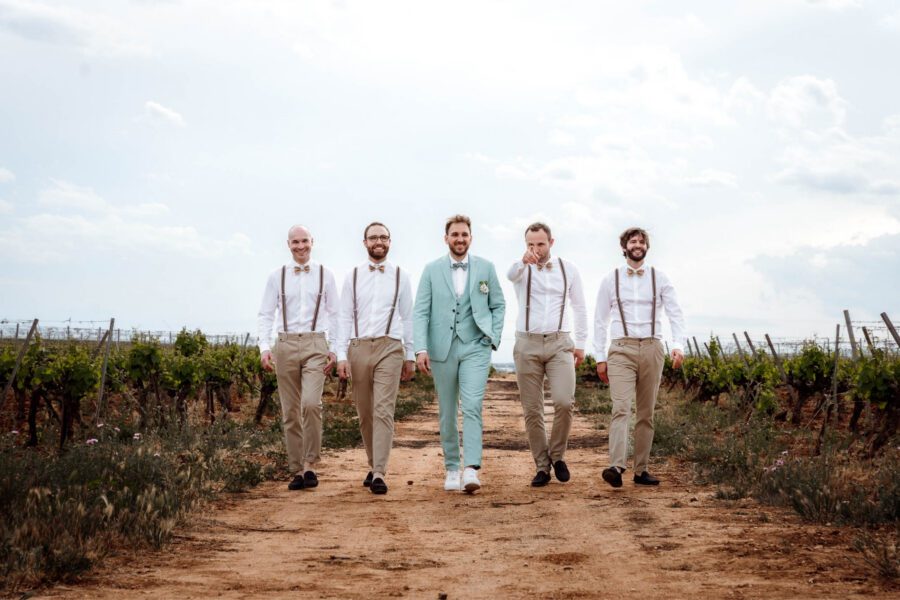 photos de groupe mariage originales et dynamiques à Montpellier